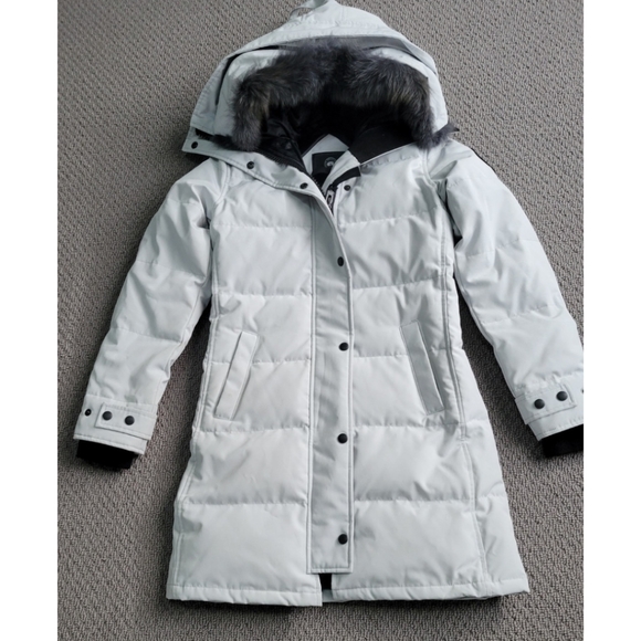 Canada Goose Shelburne Fur Parka - Picture 11 of 11